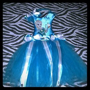 girl frozen bow hanger